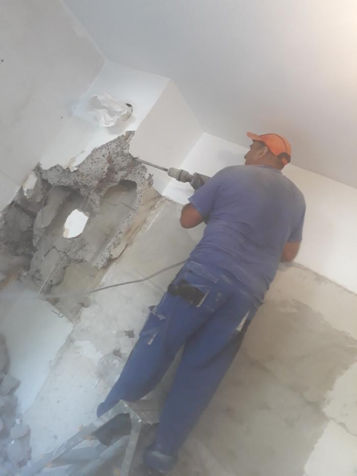 59273892_1350761425048403_7585094690651766784_n