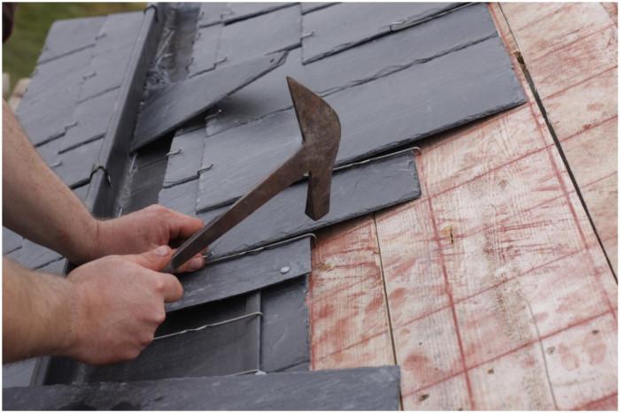 Монтаж на покрив от естествени шисти