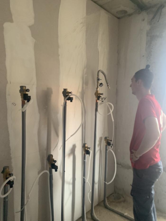 5EDD6C7C-7C4A-4E5D-9CF2-41F77255C4A3