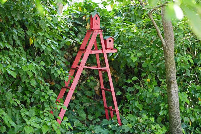 Поставка за къщичка за птици