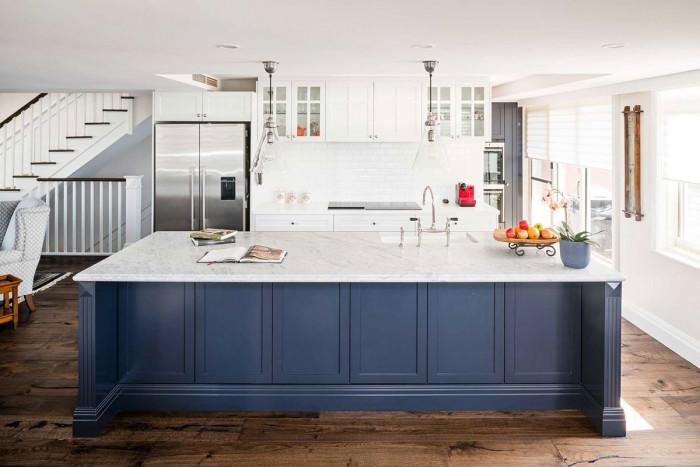 Боядисайте кухненските шкафове със спрей-боя