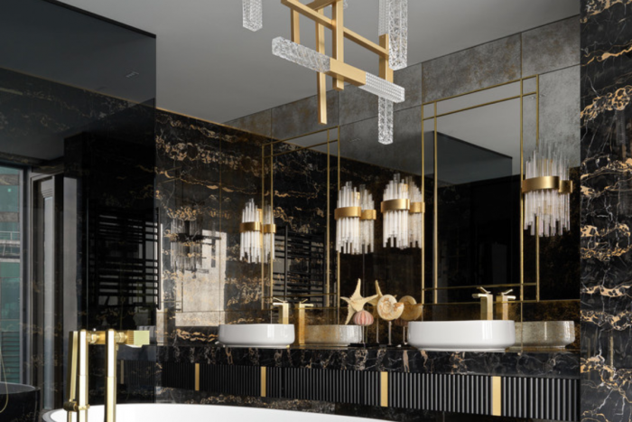 Цветен мрамор и луксозно осветление