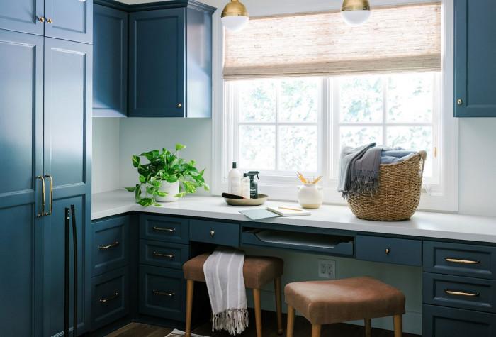 Богати, тъмни цветове