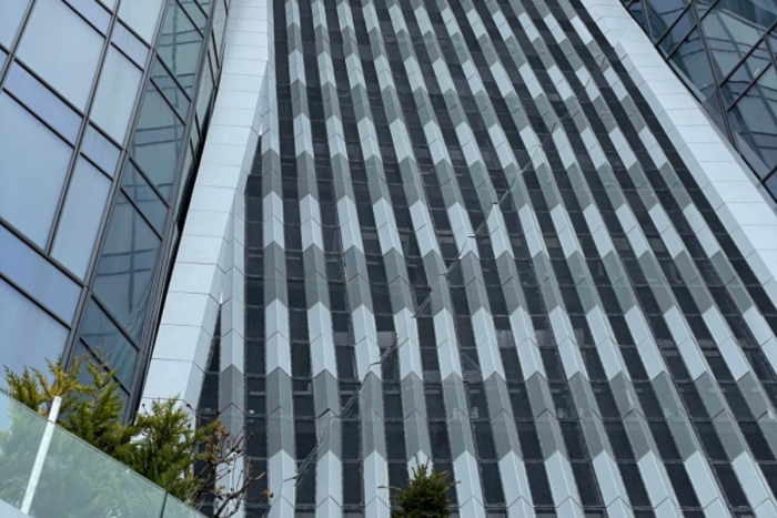 Технически погледнато…