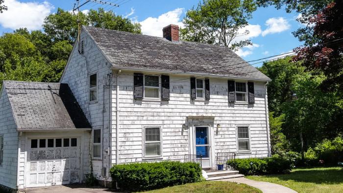 Какво трябва да знаем за обновяването на стара къща?