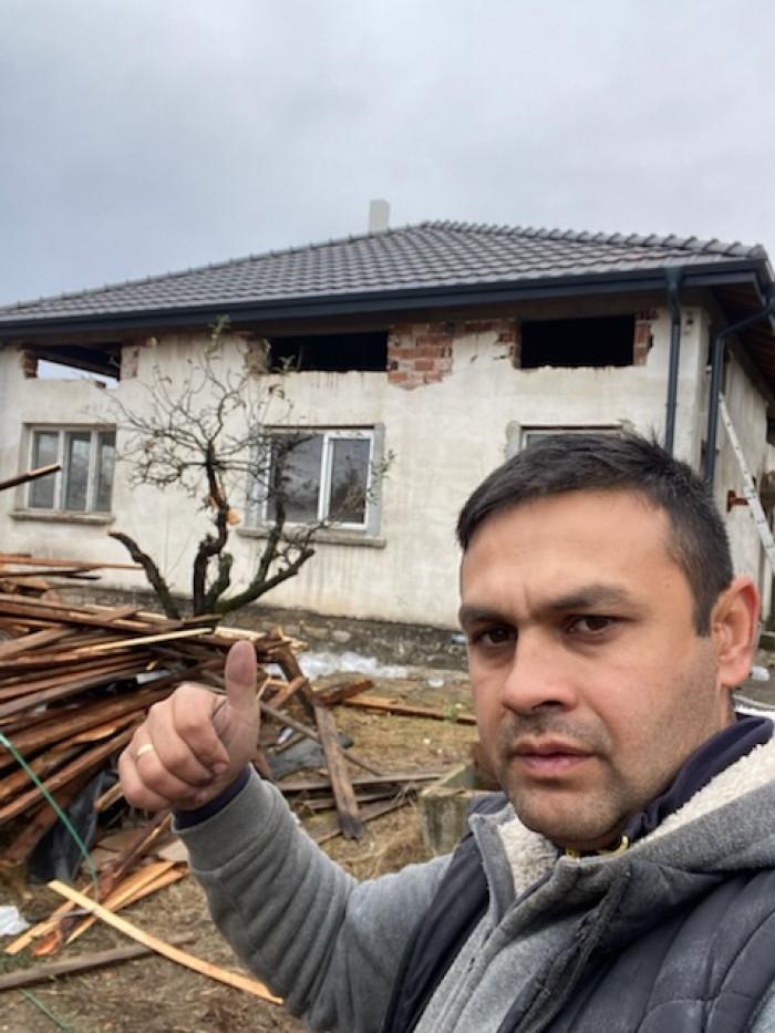 CFD03AAD-D064-400E-9C87-CDE5FEFCB224