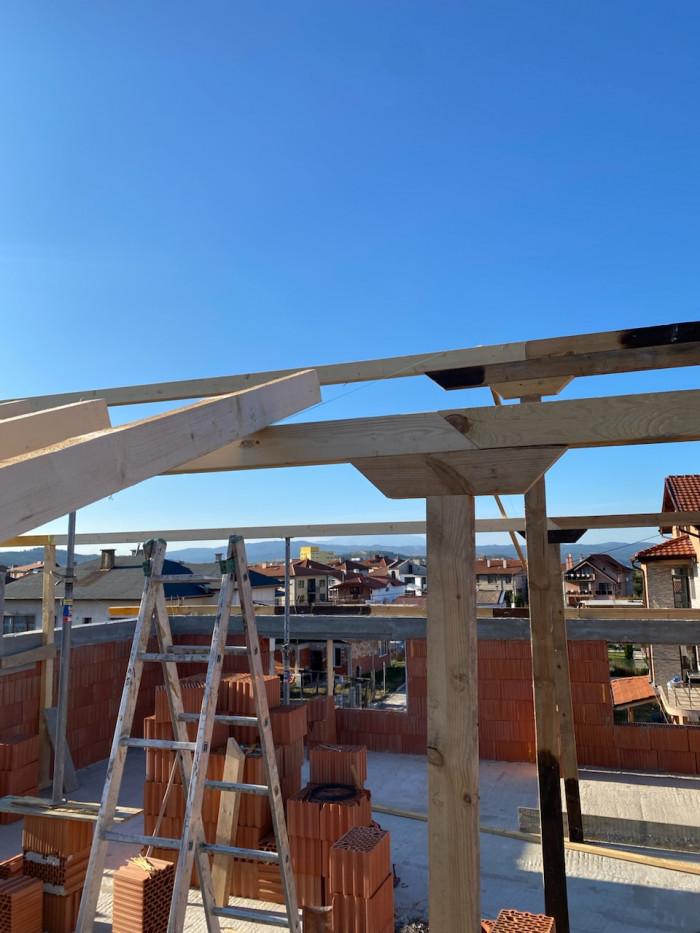 02C08925-0418-4042-B87E-B18B9BB3B2E1