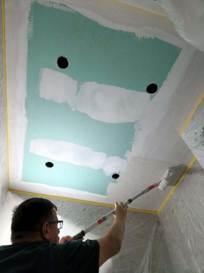 Шпакловка с нож и валяк.