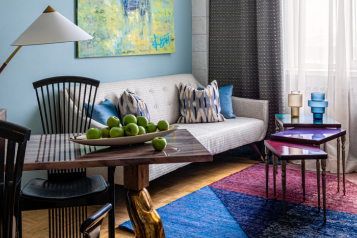 Нюанси на синьото