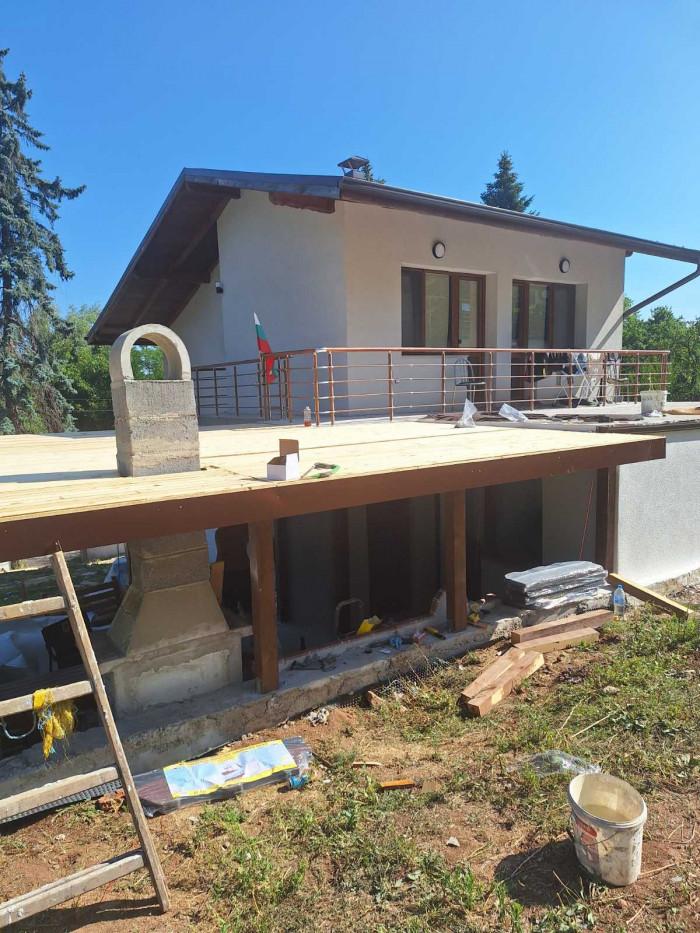 IMG-2721eebe20b2f47b6b696a62f32f4964-V