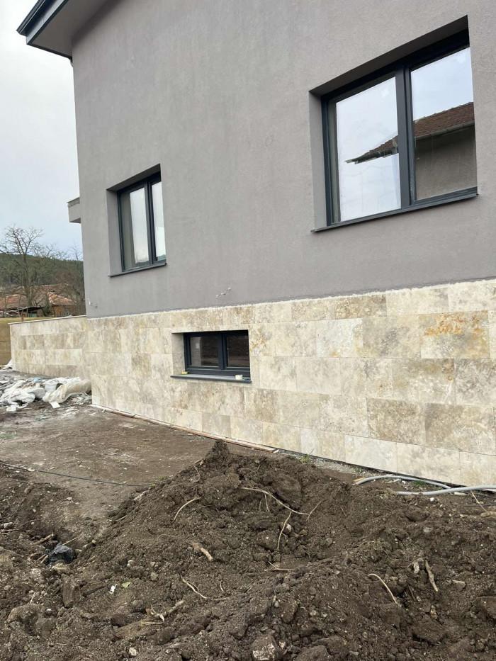 IMG-28706656289eabcd84e788db308cfa13-V