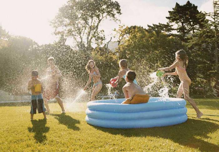 Надуваеми басейни – Гъвкаво и достъпно забавление