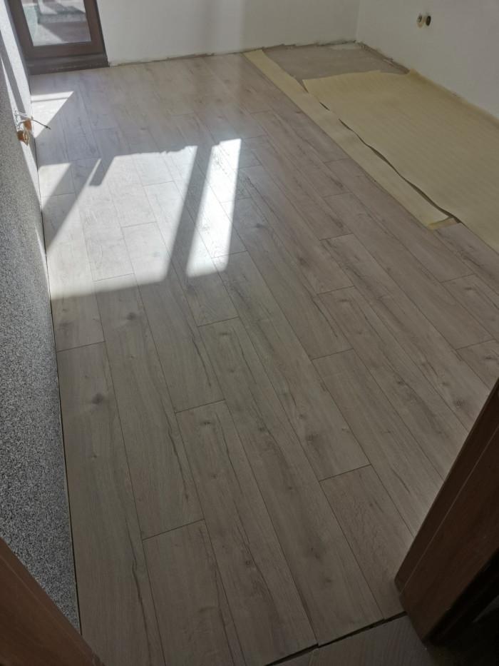 IMG-2cfcced511cf7267cef9776bf3419183-V