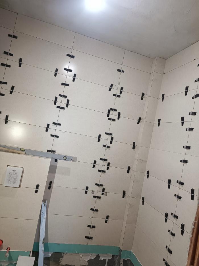 1000005605