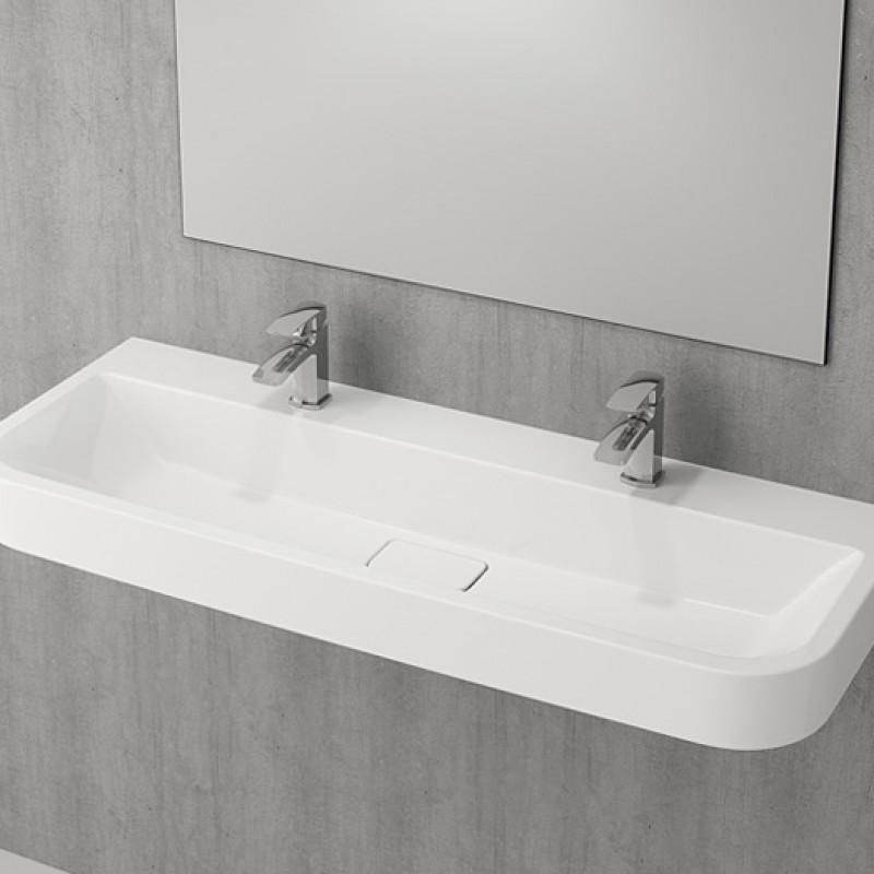 Модерната баня се превръща в споделено пространство