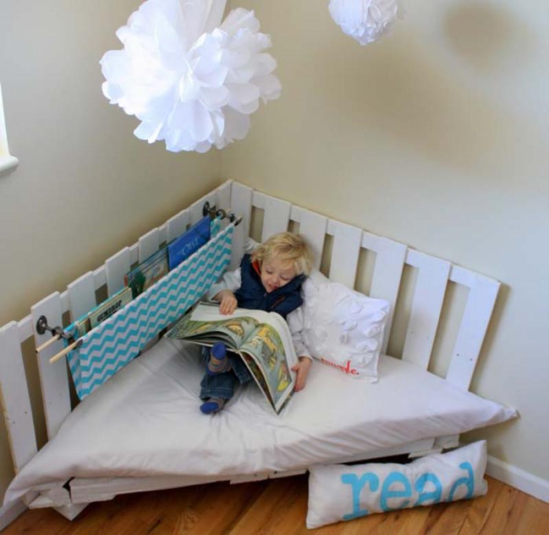 Кът за четене от палети