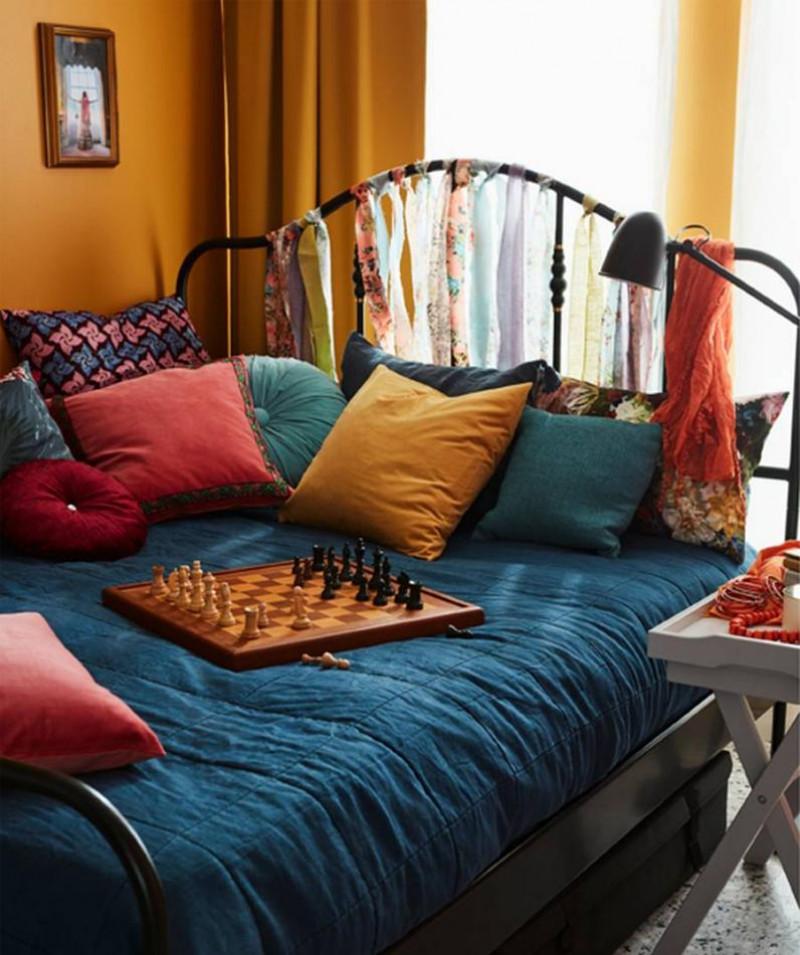 Кушетка през деня за пълен комфорт