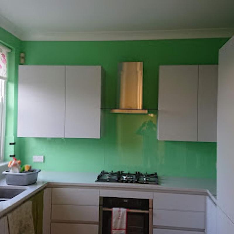 Кухненски бои и лакове