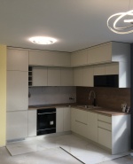 7A840572-714E-4446-84F4-0D39C79CE249