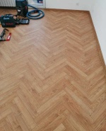 laminat-na-ribena-kost-1