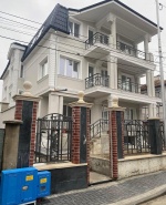 Дизайнерска къща