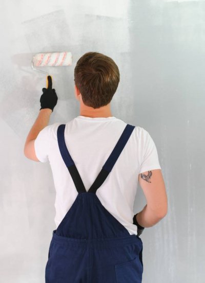 Грундиране на стени