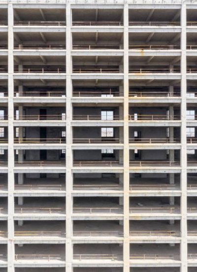 Груб строеж