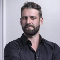 Профилна снимка - Владимир Караджов