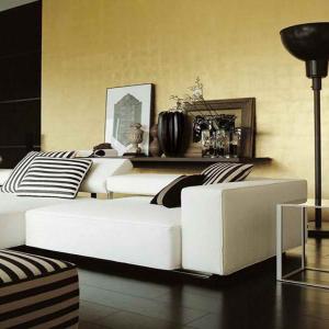 Добавете акценти в златисто и черно