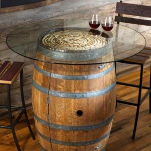 Бурето, превърнато в красива романтична масичка