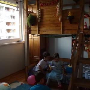 Леглото-къща е напълно готово!