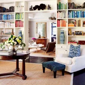 Уют с любима книга в ръка