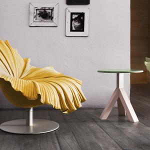 Отдайте се на заслужена почивка в ефектни кресла, пресъздващи цветя