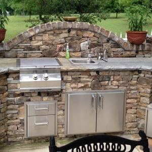 Какво трябва да има външната кухня?