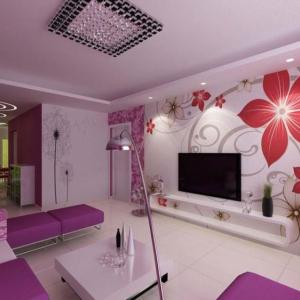 Дневна, окъпана в лилаво