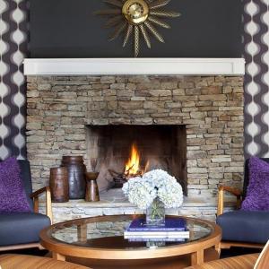 Добра идея ли е поставянето на тапети с покритие от текстил?