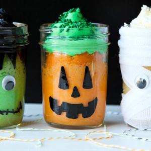 А ето и една вкусна идея, подходяща за декориране на кухнята