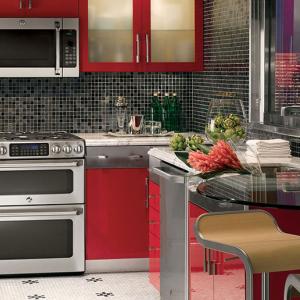 Експериментирайте с черни нотки по стените