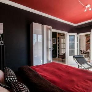 Спалня с цветно пиршество