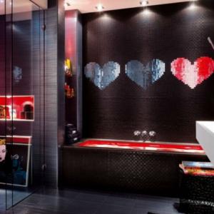 Диско парти в банята