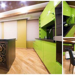 Модерната всекидневна плавно преминава в модерна кухня