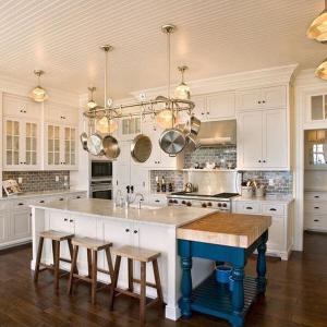 И малко синьо, за разкош