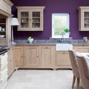 Кухня в лилаво