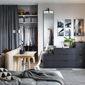 Осигурете практични скрин и гардероб за спалнята си
