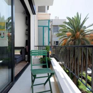 Терасата открива невероятна гледка от кухнята и дневната