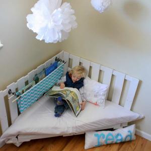 Кът за четене от палети