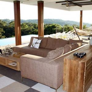 Навес на двора