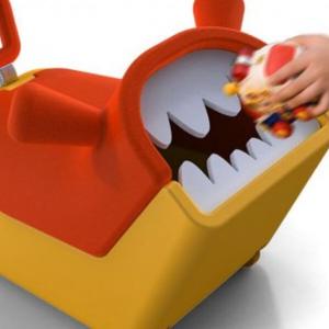 Чудовището, което "се храни" с играчки