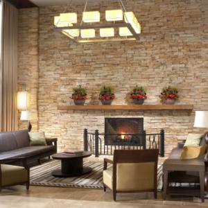 Естествен или изкуствен камък?