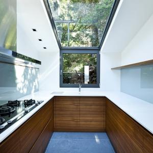 Или пък нещо по средата...